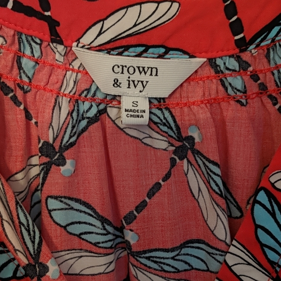 Crown & Ivy dragonfly 3/4 sleeve peasant top - Picture 4 of 7